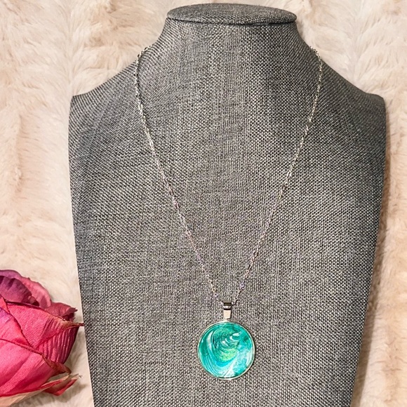 Hand painted Abstract Acrylic fluid pour art bezel pendant necklace metallic - Picture 6 of 8